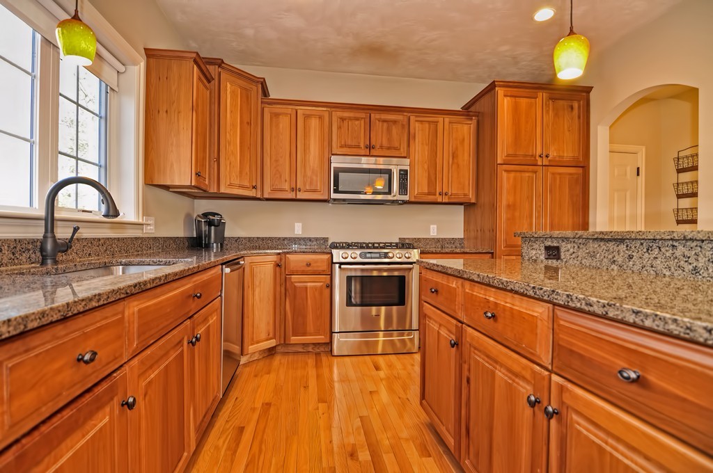 6 Ridge Road Wrentham, MA 02093 - Photo 9 of 28 Gallery Image 9