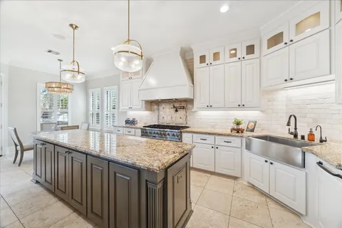 $1,825,000 | 1510 Latexo Drive, Houston, TX 77018