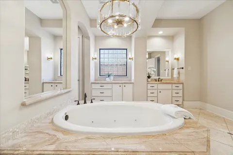 $1,825,000 | 1510 Latexo Drive, Houston, TX 77018