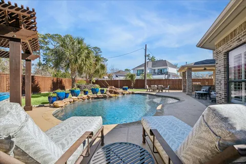 $1,825,000 | 1510 Latexo Drive, Houston, TX 77018