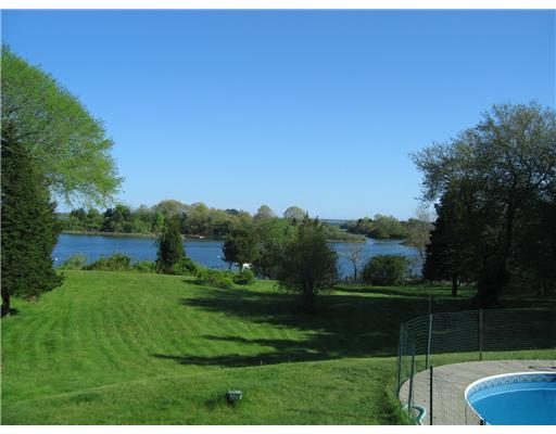 71 South Arnolda Road Charlestown, RI 02813 - Photo 4 of 12 View.