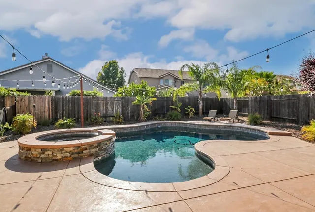 $939,000 | 1988 McClellan Lane, Lincoln, CA 95648