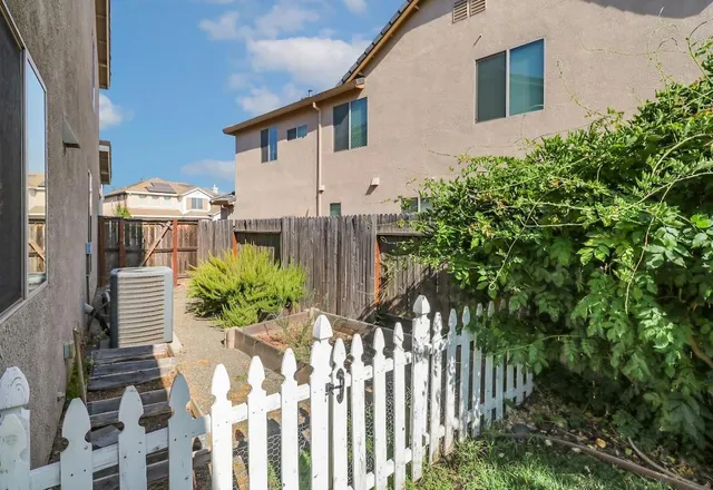 $939,000 | 1988 McClellan Lane, Lincoln, CA 95648