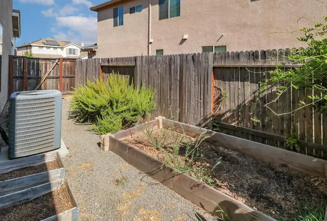 $939,000 | 1988 McClellan Lane, Lincoln, CA 95648