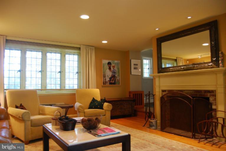 108 St Dunstans Road Baltimore, MD 21212 - Photo 14 of 25 Interior (General)