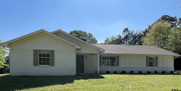 $2,500 | 15021 Hillview Road, Tyler, TX 75703