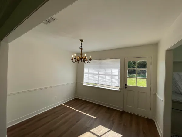 $2,500 | 15021 Hillview Road, Tyler, TX 75703