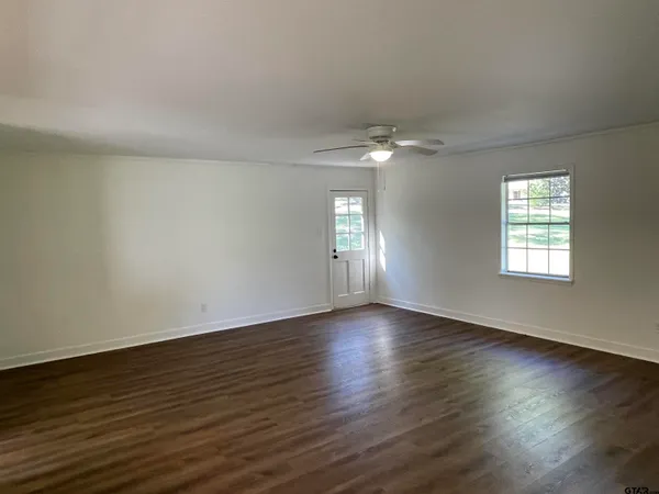 $2,500 | 15021 Hillview Road, Tyler, TX 75703