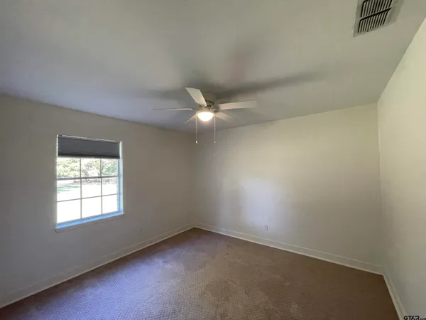 $2,500 | 15021 Hillview Road, Tyler, TX 75703