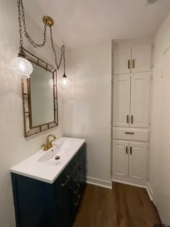 $2,500 | 15021 Hillview Road, Tyler, TX 75703