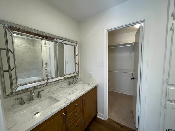 $2,500 | 15021 Hillview Road, Tyler, TX 75703