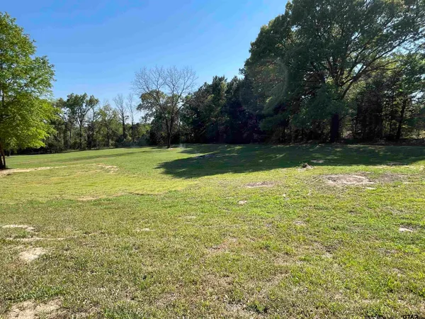 $2,500 | 15021 Hillview Road, Tyler, TX 75703