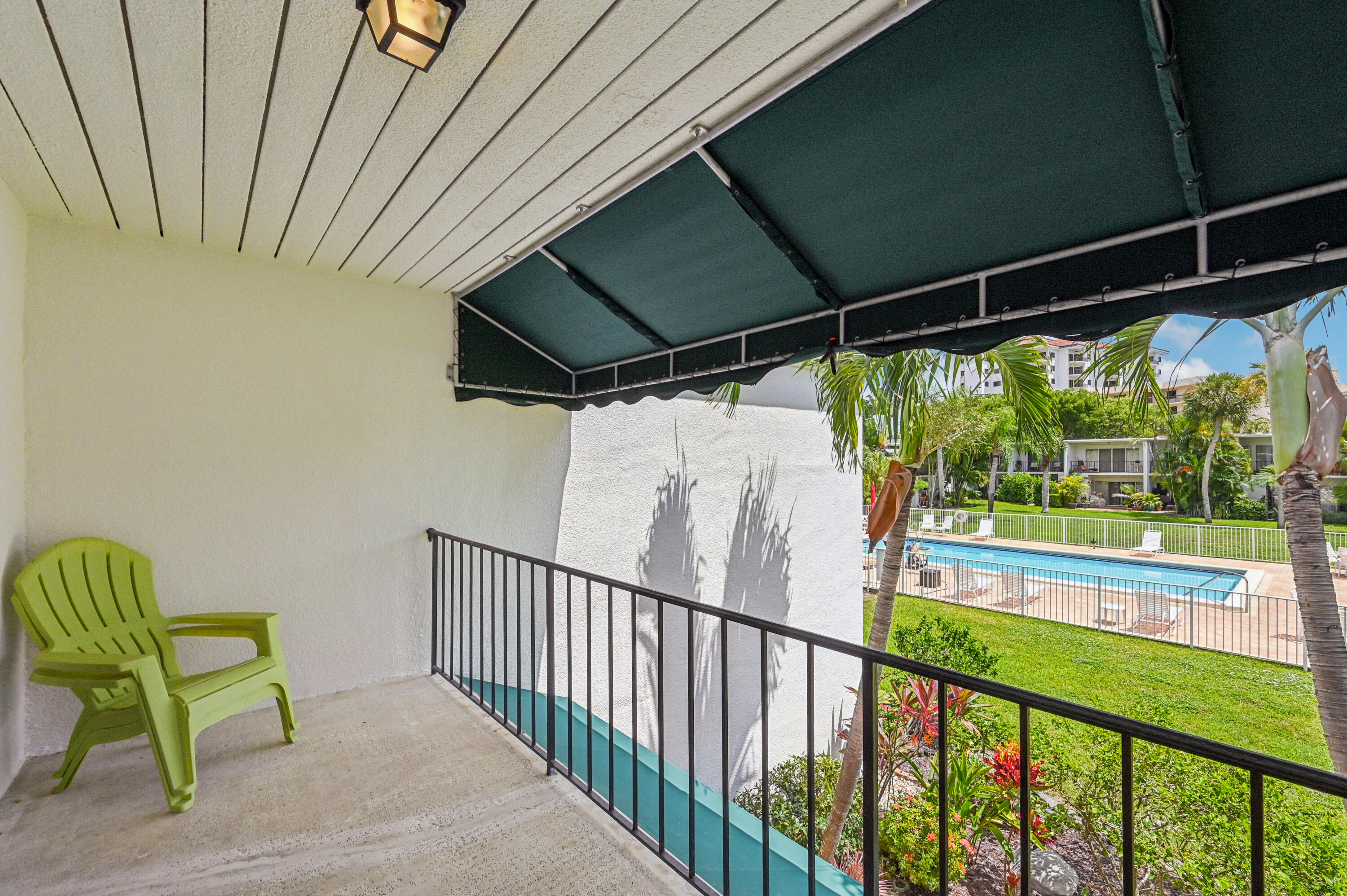 398 Golfview Road, Unit G North Palm Beach, FL 33408 - Photo 21 of 48 24-Master Balcony