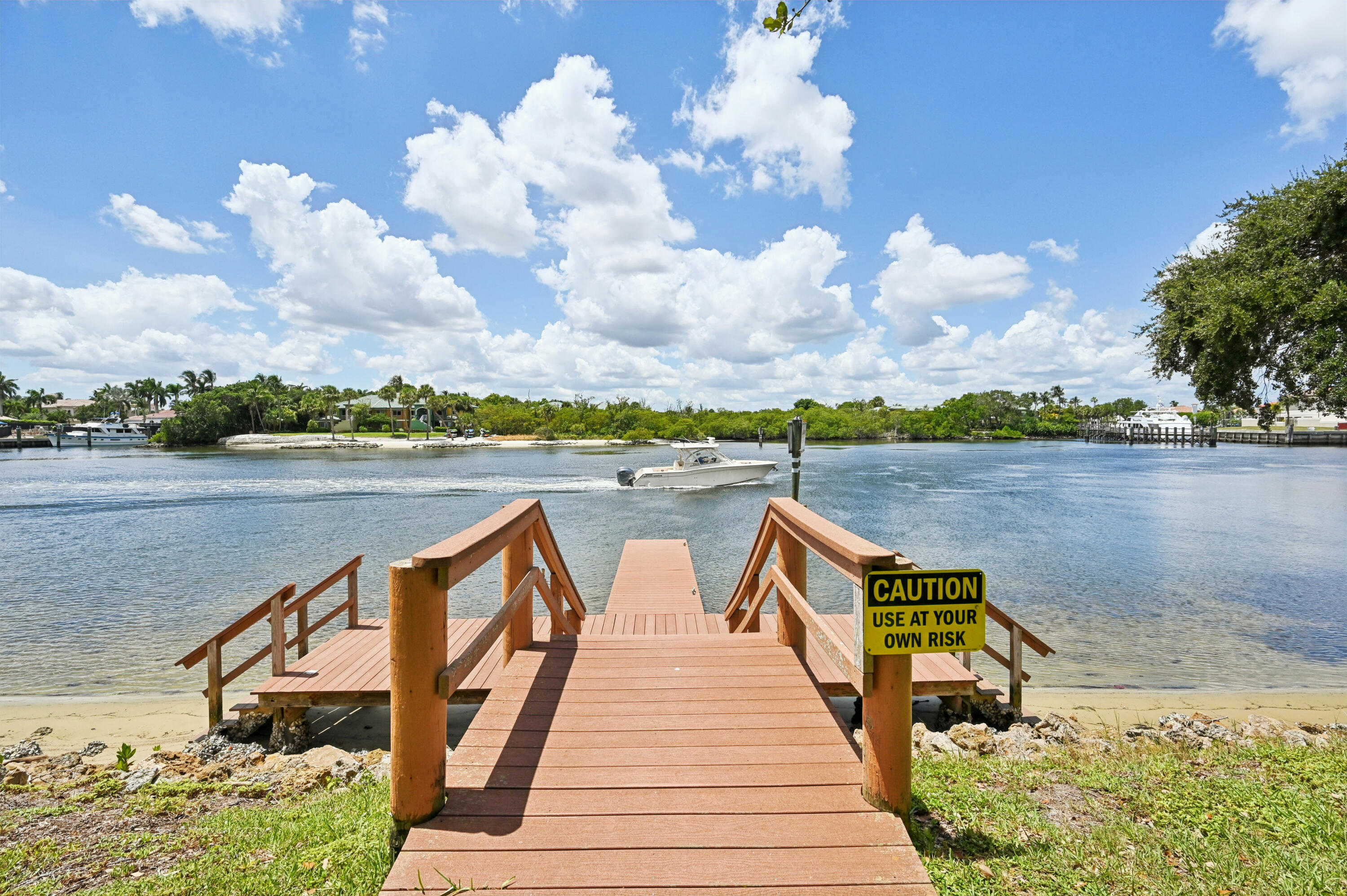 398 Golfview Road, Unit G North Palm Beach, FL 33408 - Photo 31 of 48 34-Day Dock