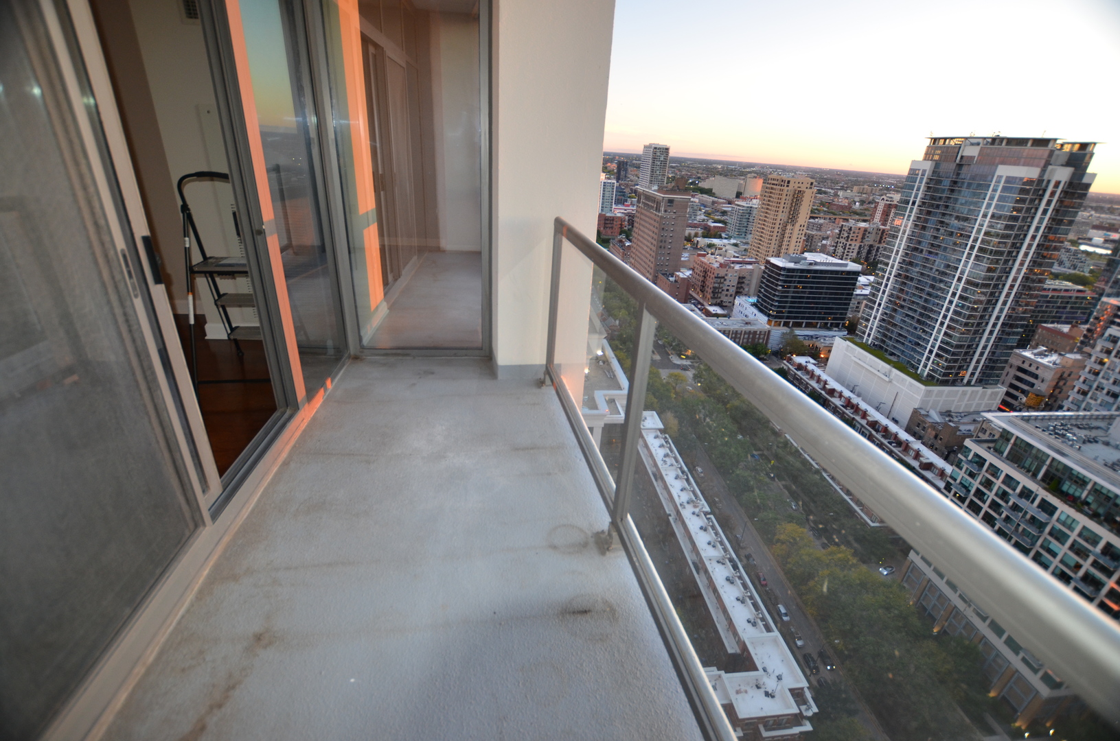 1235 South Prairie Avenue, Unit 3206 Chicago, IL 60605 - Photo 23 of 46 a view of roof