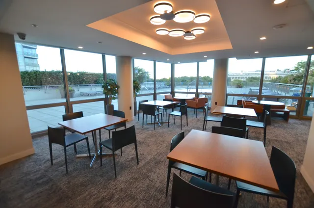 $2,600 | 1235 South Prairie Avenue, Unit 3206, Chicago, IL 60605