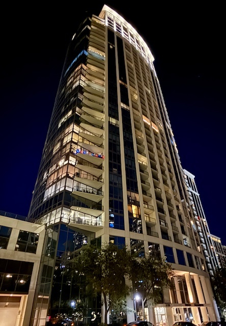 1235 South Prairie Avenue, Unit 3206 Chicago, IL 60605 - Photo 44 of 46 a view of a tall building