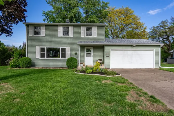 $314,900 | 2625 Fairhaven Road, Davenport, IA 52803