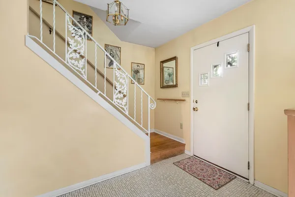 $314,900 | 2625 Fairhaven Road, Davenport, IA 52803