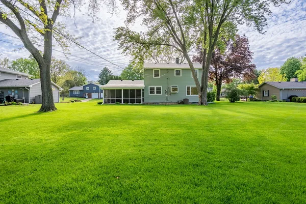 $314,900 | 2625 Fairhaven Road, Davenport, IA 52803