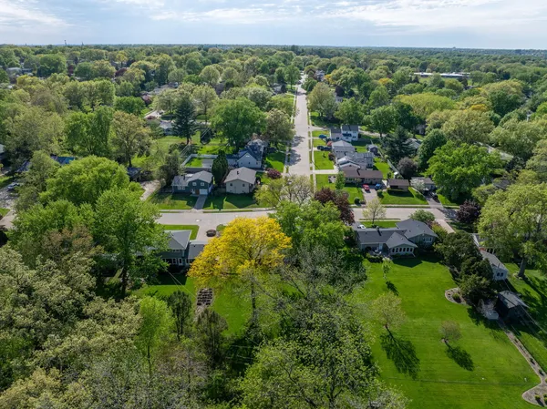 $314,900 | 2625 Fairhaven Road, Davenport, IA 52803