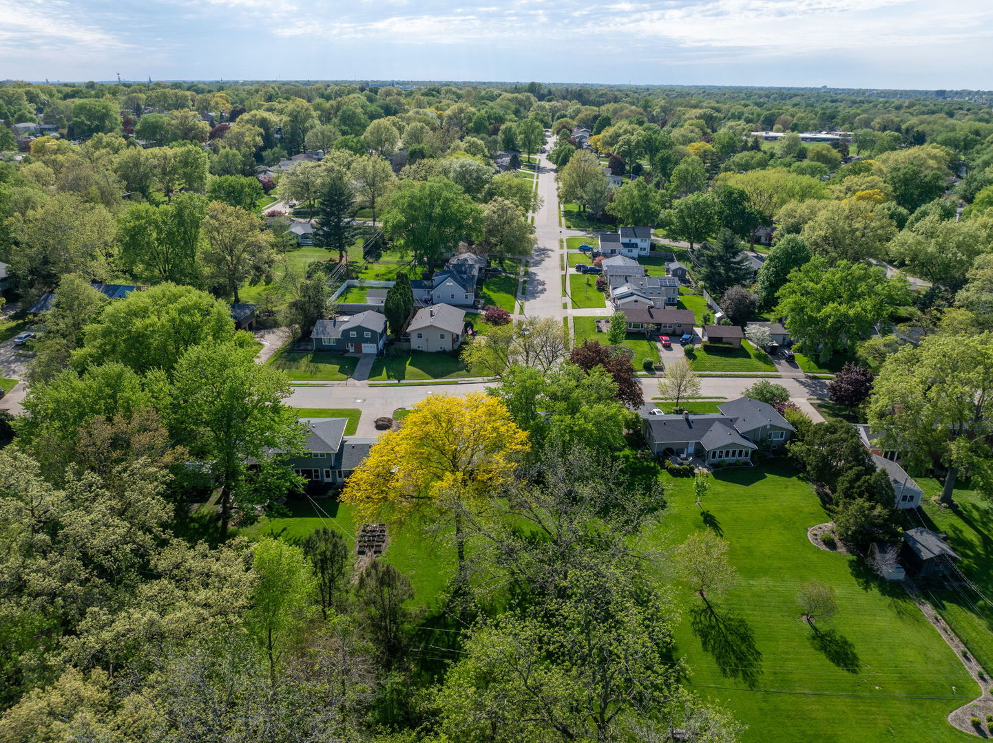 2625 Fairhaven Road Davenport, IA 52803 - Photo 32 of 41