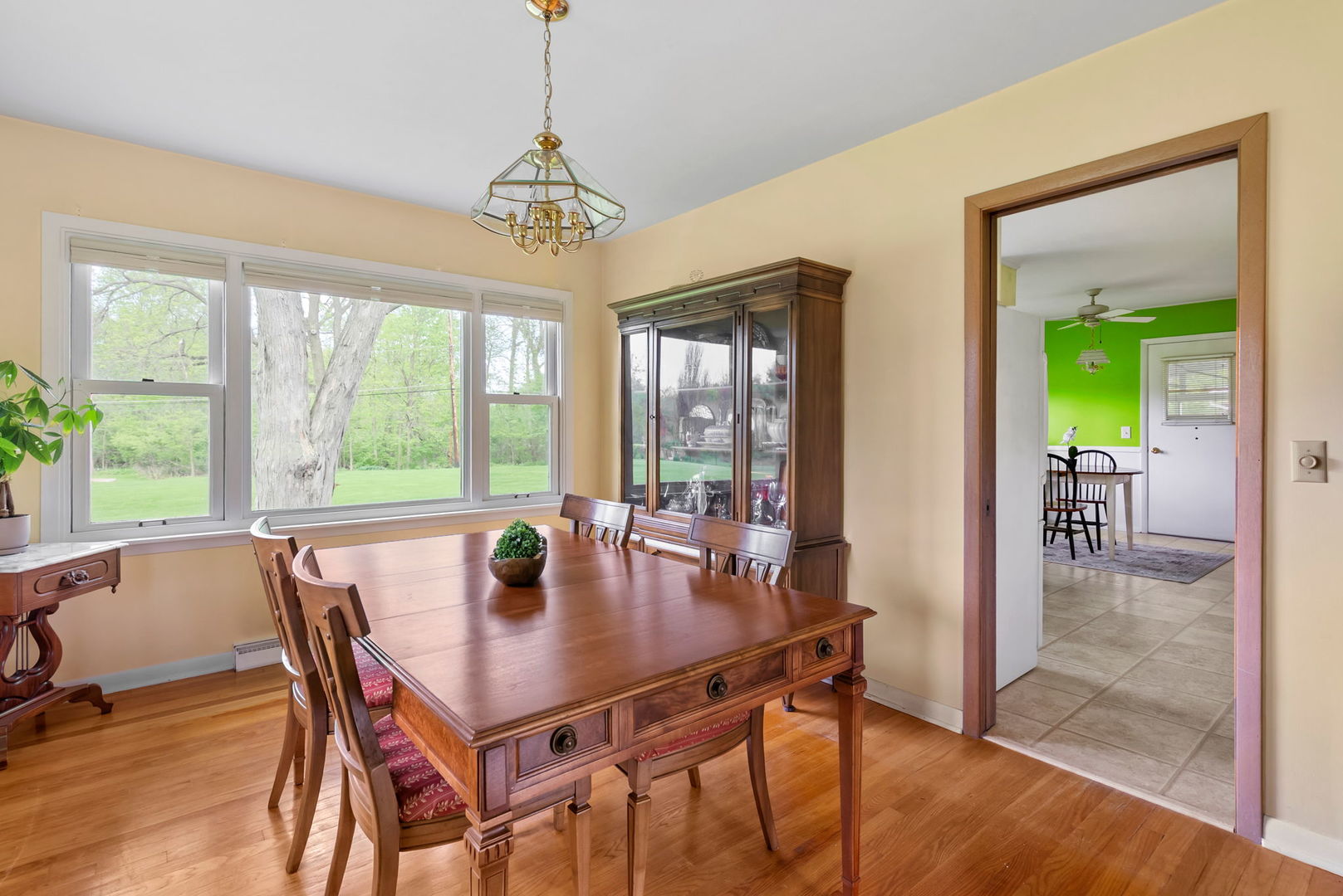 2625 Fairhaven Road Davenport, IA 52803 - Photo 6 of 41