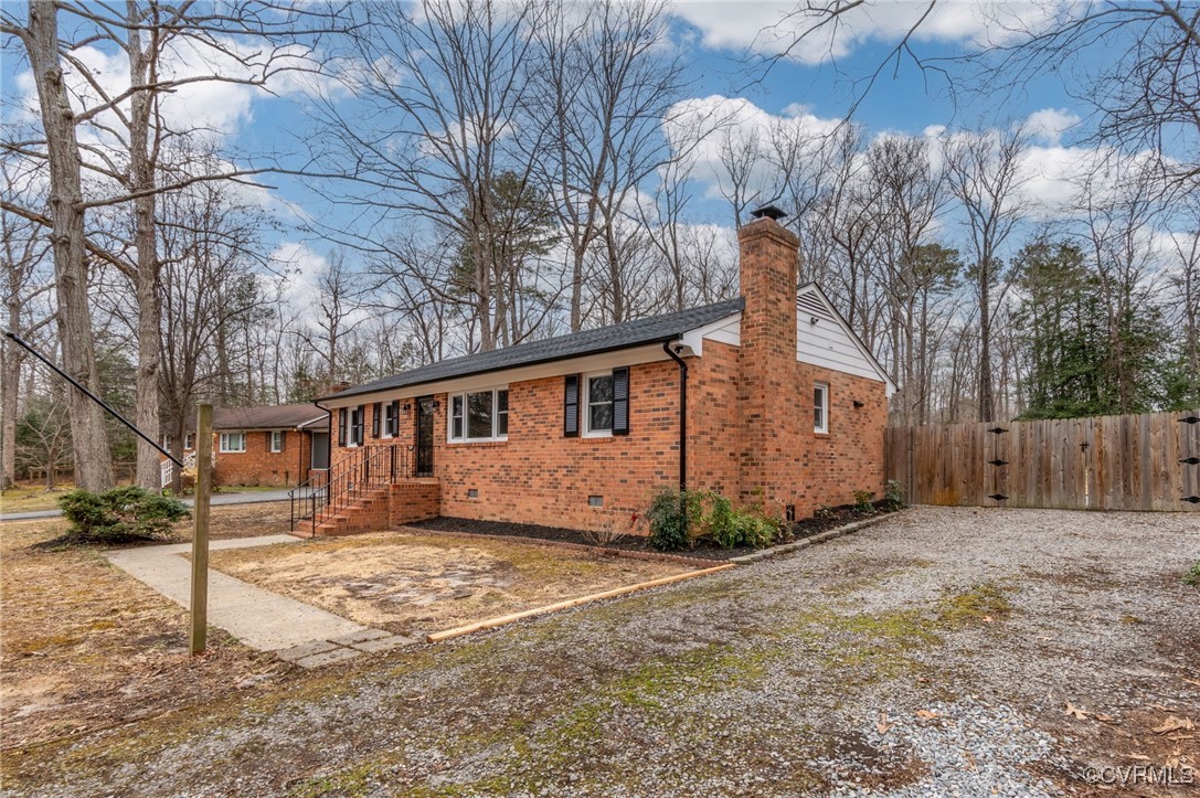 102 Riva Ridge Circle Sandston, VA 23150 - Photo 3 of 23 View of front of house with a chimney, crawl space