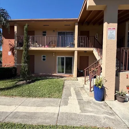 $2,000 | 1250 Northeast 119th Street, Unit 2A, Miami, FL 33161