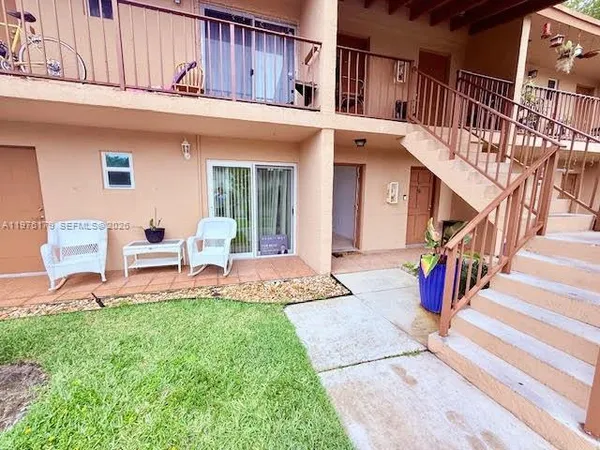 $2,000 | 1250 Northeast 119th Street, Unit 2A, Miami, FL 33161
