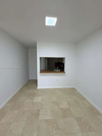 $2,000 | 1250 Northeast 119th Street, Unit 2A, Miami, FL 33161