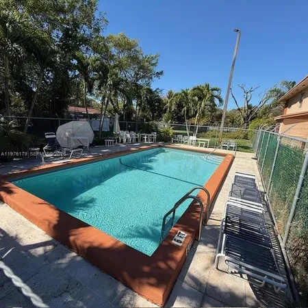 $2,000 | 1250 Northeast 119th Street, Unit 2A, Miami, FL 33161