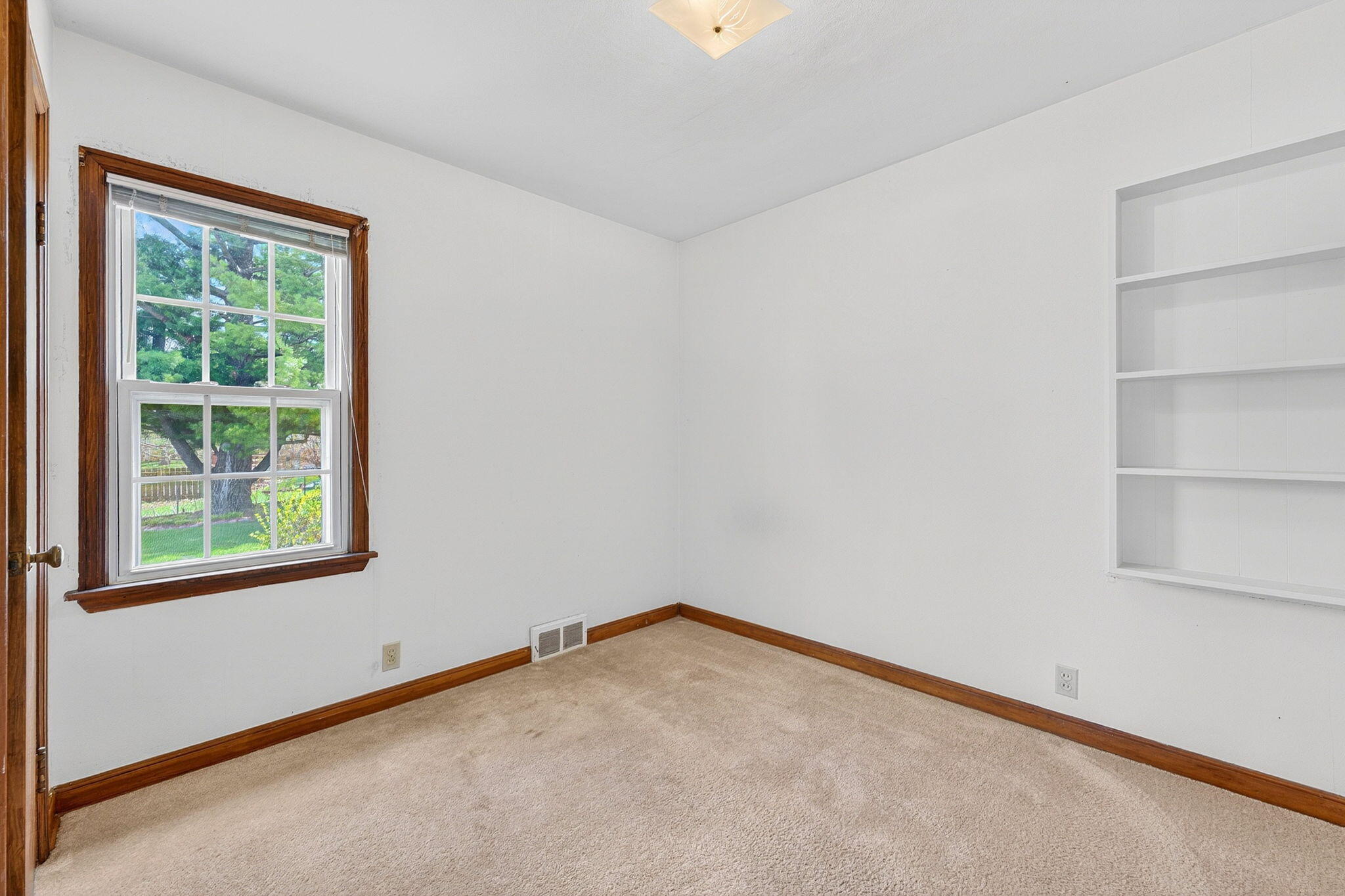 980 South Webster Avenue Brookfield, WI 53005 - Photo 13 of 29 Bedroom on Main