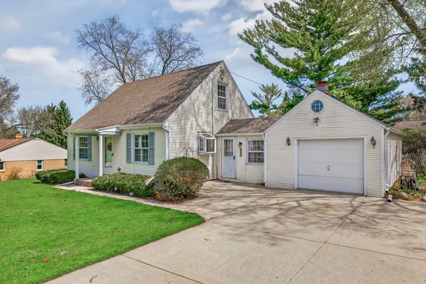 $329,000 | 980 South Webster Avenue, Brookfield, WI 53005