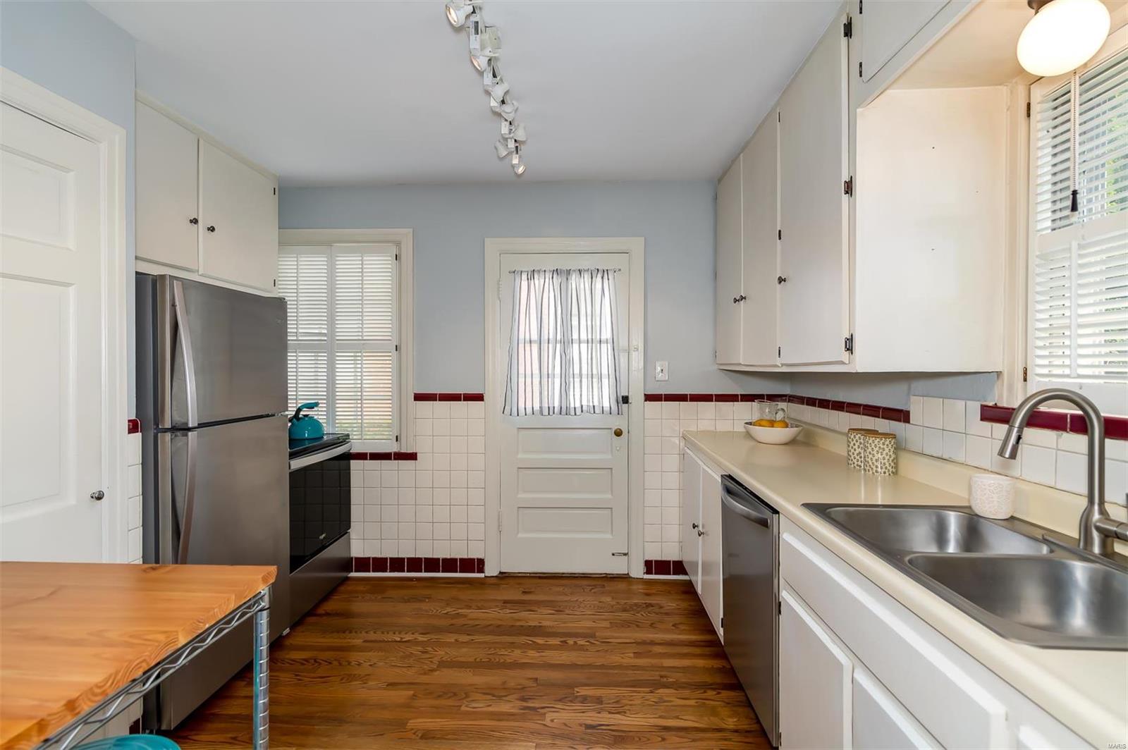 1017 North Geyer Road St. Louis, MO 63122 - Photo 5 of 24 Gallery Image 5