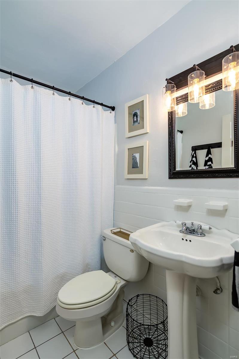 1017 North Geyer Road St. Louis, MO 63122 - Photo 7 of 24 Gallery Image 7