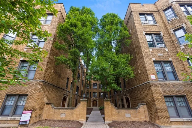 $1,495 | 2348 West Addison Street, Unit BS, Chicago, IL 60618