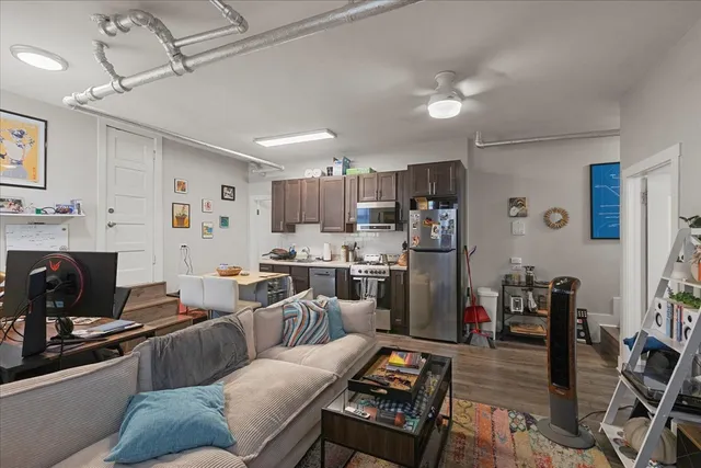 $1,495 | 2348 West Addison Street, Unit BS, Chicago, IL 60618