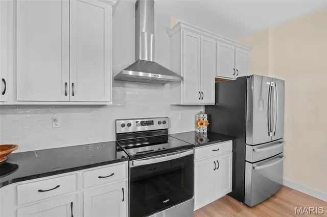 $479,000 | 211 Grand Vista Court, Edwardsville, IL 62025