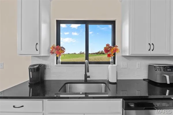 $440,000 | 211 Grand Vista Court, Edwardsville, IL 62025