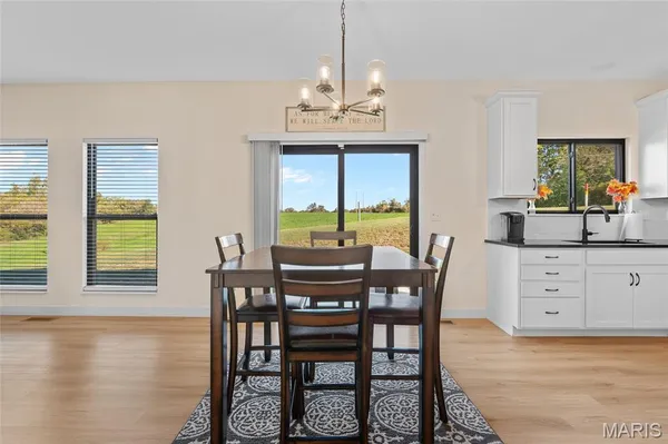 $440,000 | 211 Grand Vista Court, Edwardsville, IL 62025