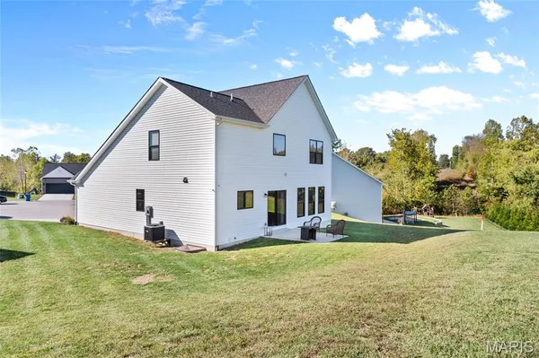 $440,000 | 211 Grand Vista Court, Edwardsville, IL 62025