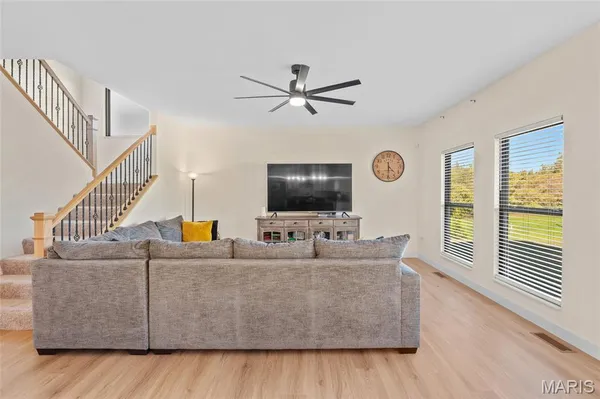 $440,000 | 211 Grand Vista Court, Edwardsville, IL 62025