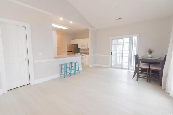 $1,300 | 4729 Wild Iris Drive, Unit 301, Myrtle Beach, SC 29577