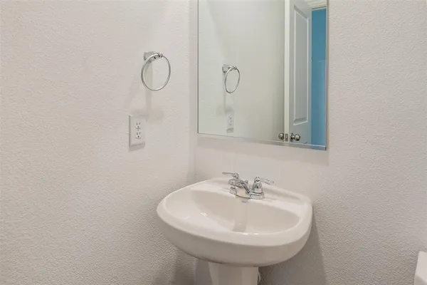 $2,950 | 5341 Archway Drive, Garland, TX 75040