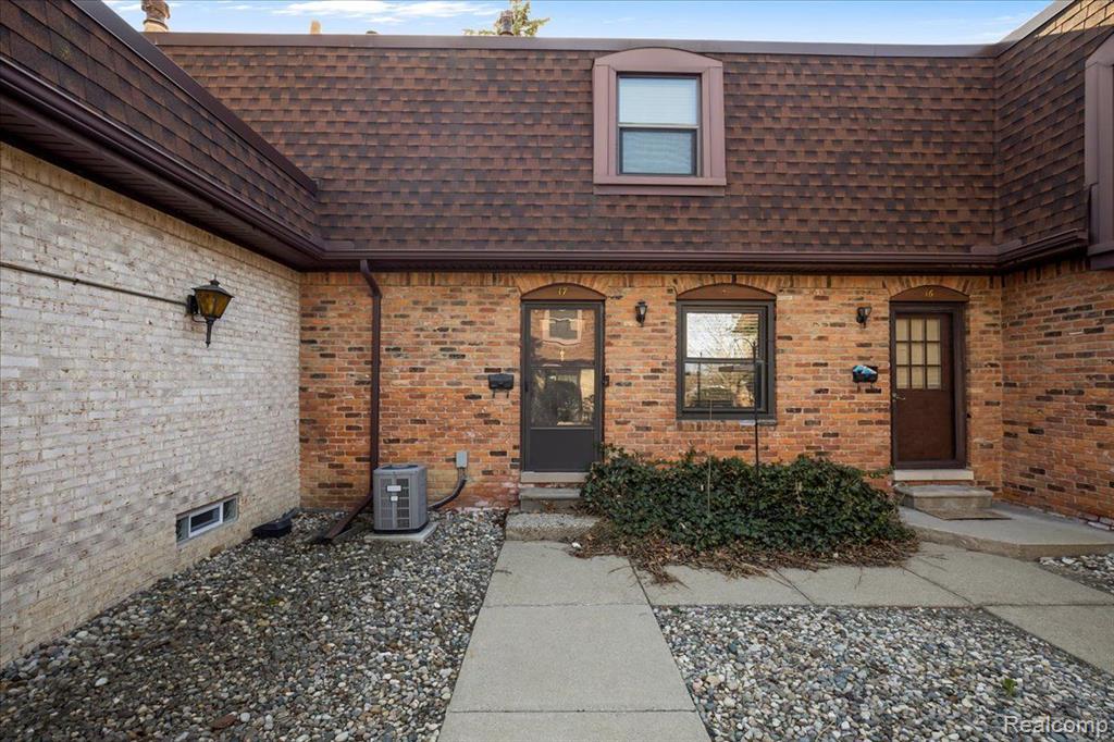 5055 Crooks Road, Unit 17 Royal Oak, MI 48073 - Photo 1 of 25 Gallery Image 1