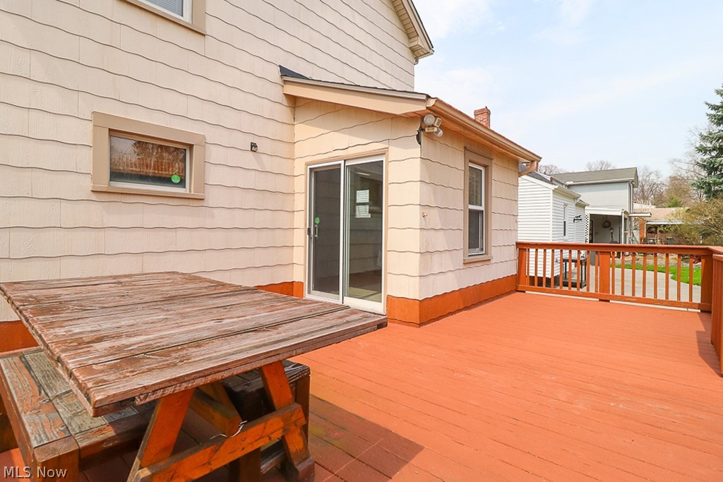 1123 Gordon Road Lyndhurst, OH 44124 - Photo 32 of 34