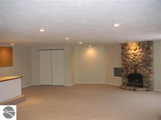 5450 Harris Road Traverse City, MI 49684 - Photo 9 of 11 1740861-8.JPG