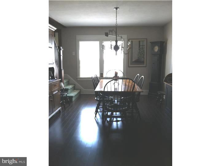 308 Easton Road Riegelsville, PA 18077 - Photo 6 of 25 Dining Room