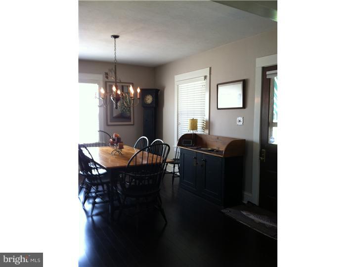 308 Easton Road Riegelsville, PA 18077 - Photo 7 of 25 Dining Room